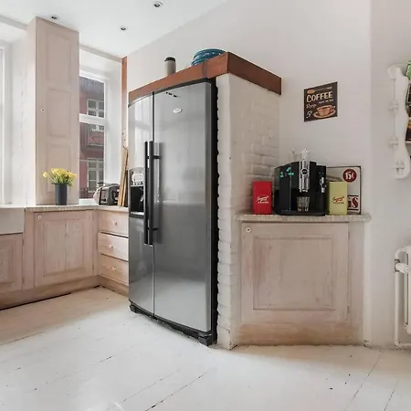 Apartment Elegant And Spacious 200sqm Flat In The Center *
